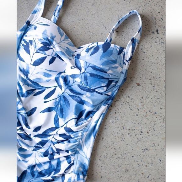 NIP TUCK Blue Oasis Joanne Twist front One Piece Tummy Control Swimsuit size 6 - Picture 11 of 13